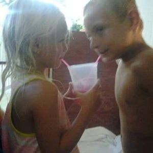 Meet your Posher, Mikellasker